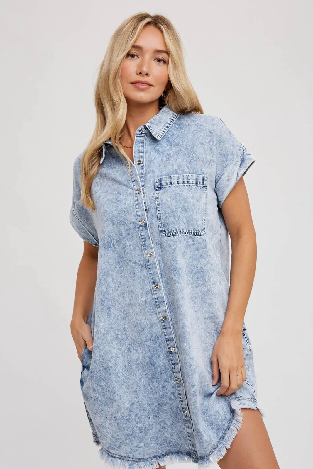 BLUIVY FRAYED HEM DENIM SHIRT DRESS