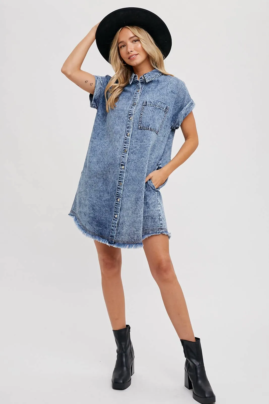 BLUIVY FRAYED HEM DENIM SHIRT DRESS