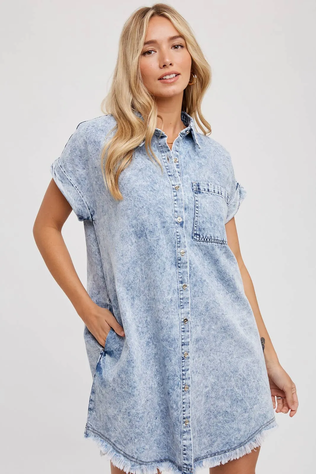 BLUIVY FRAYED HEM DENIM SHIRT DRESS