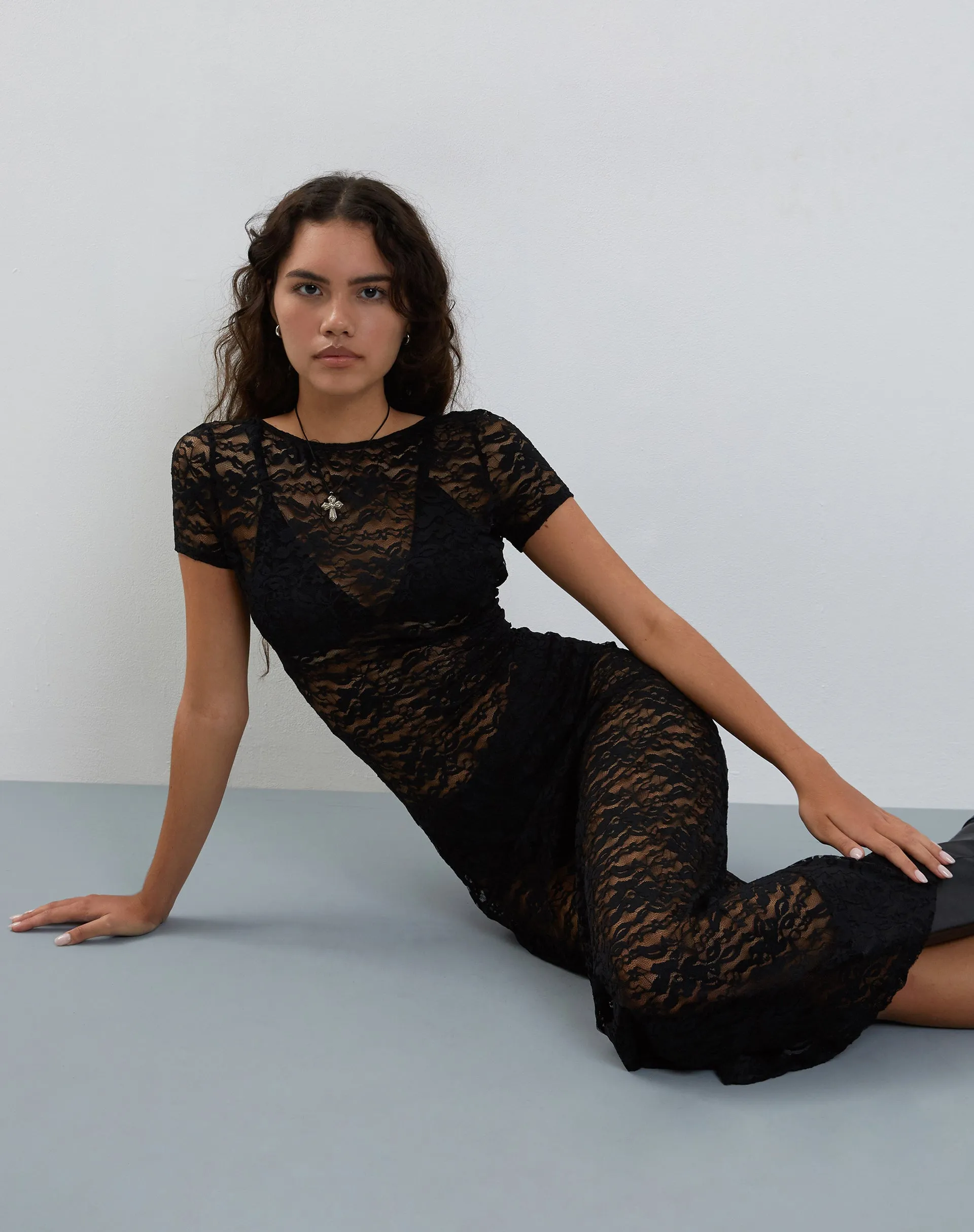 Detrie Low Back Lace Midi Dress in Jet Black Lace