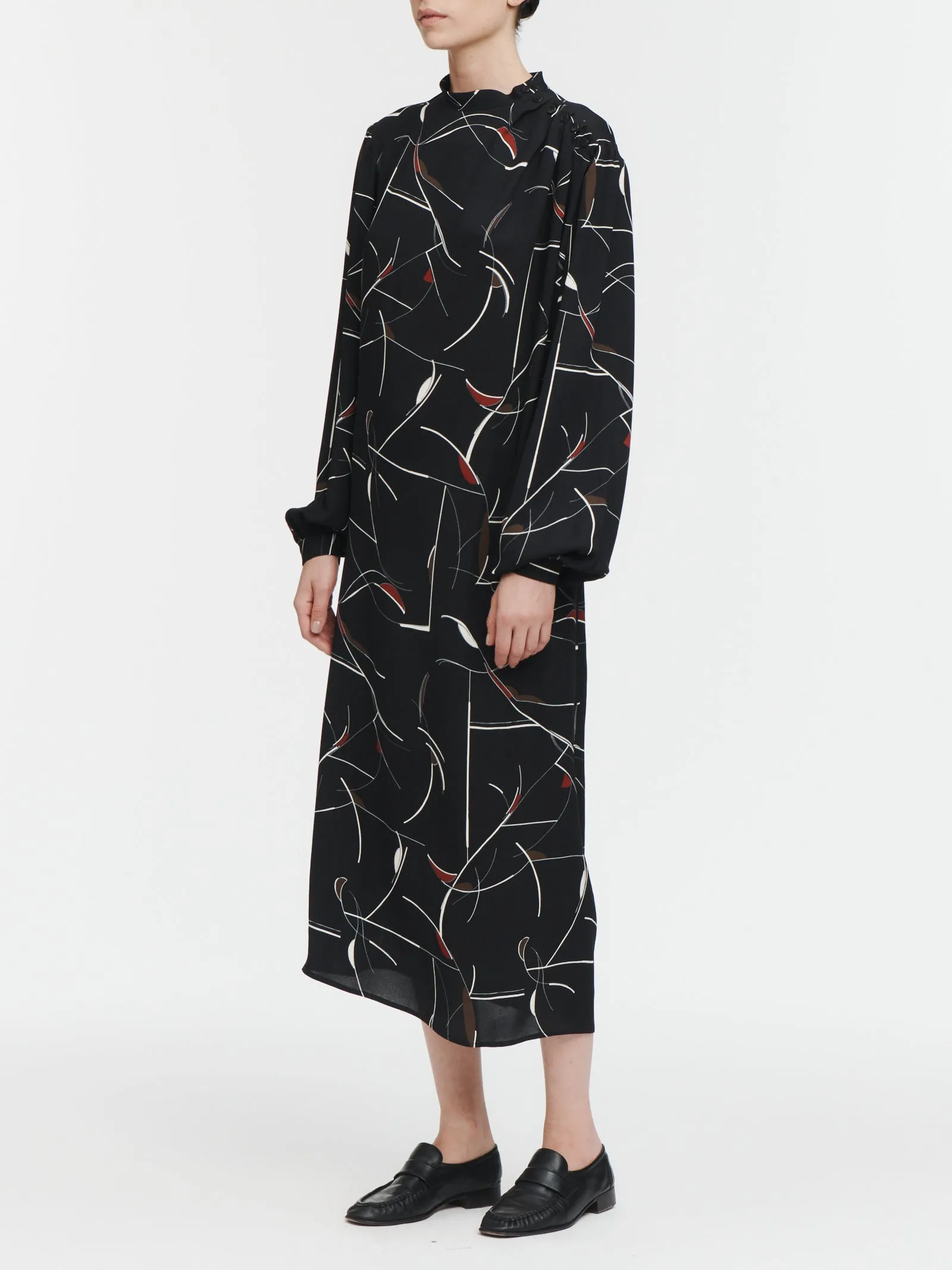 Pleated Blouson Dress in Eileen Grey Lacquer Print