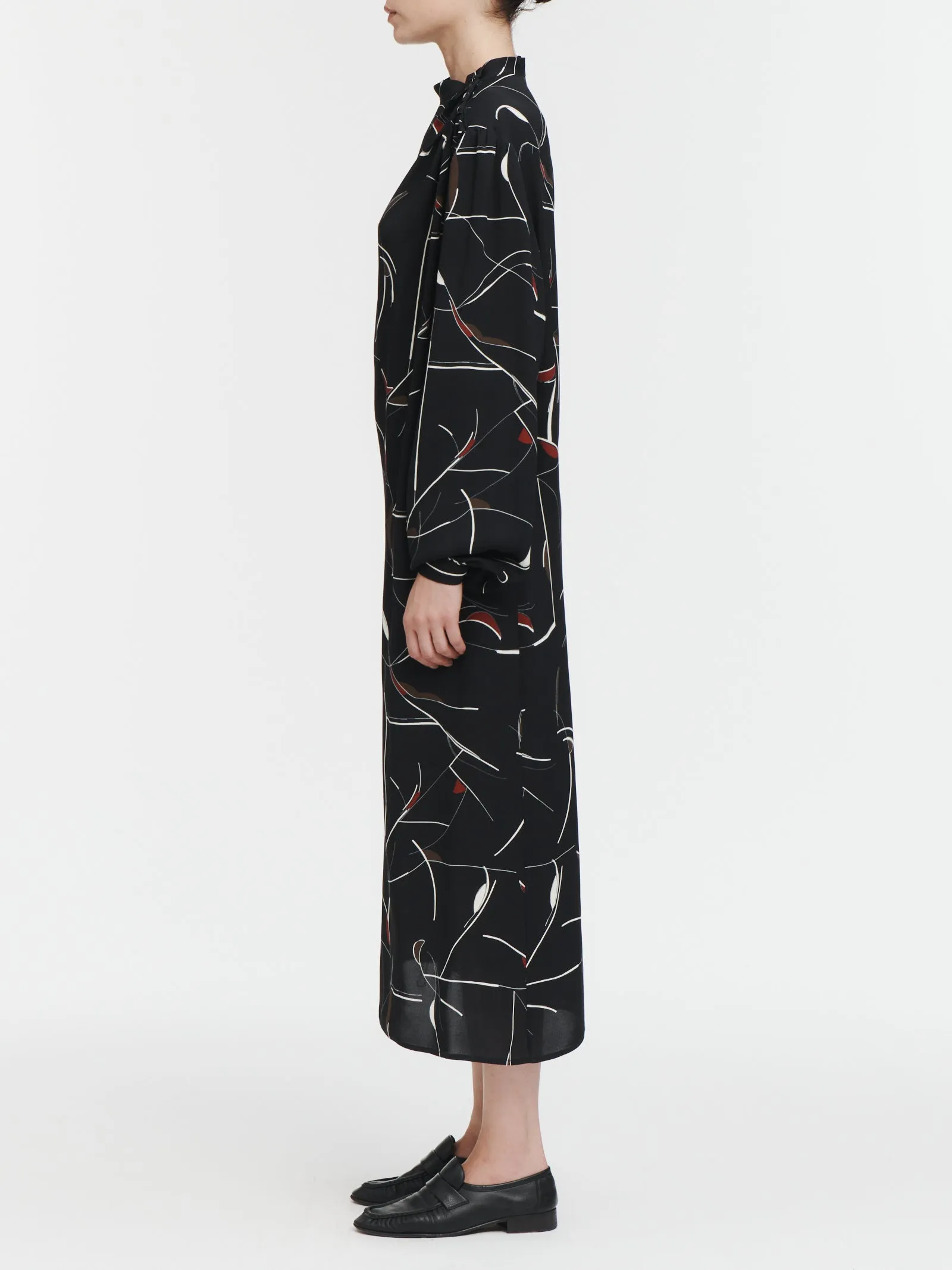 Pleated Blouson Dress in Eileen Grey Lacquer Print